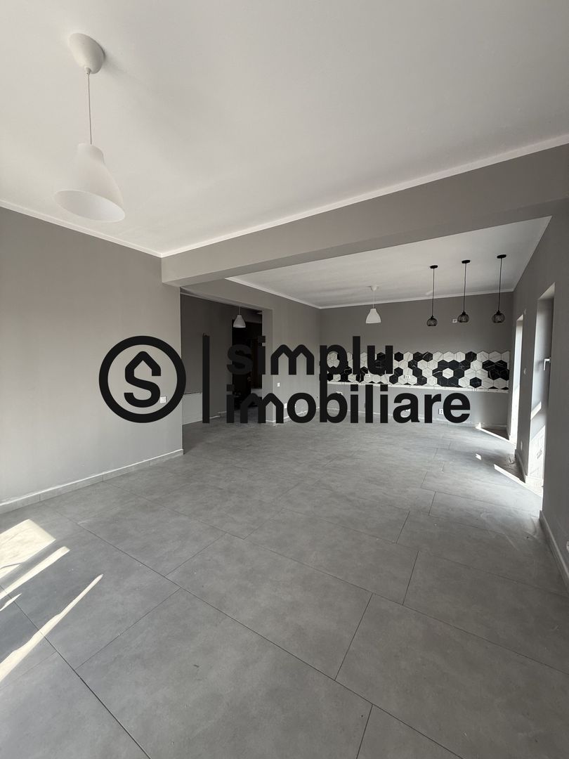 Casa Banu Maracine zona Ionomi - Poză 1