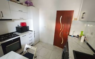 Apartament 3 Camere Complet Renovat | Metrou 1 Mai - Poză 8
