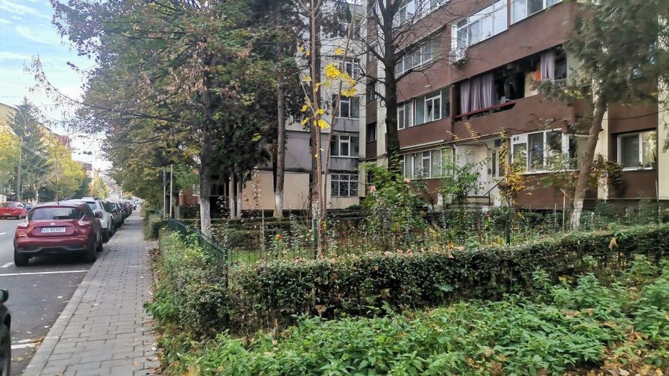 Inchiriere apartament 4 camere pentru cazare muncitori - Poză 2