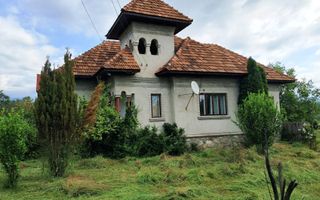Casa cu teren la Polovragi - Poză 4