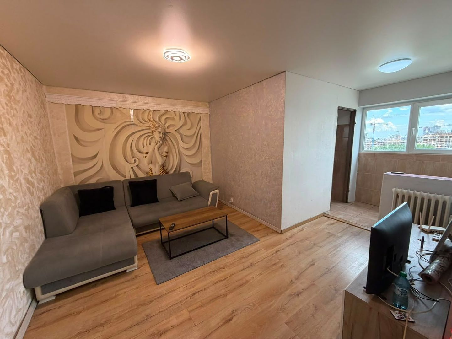 Apartament cu doua camere, Aparatorii Patriei, 64.000€ - Poză 1