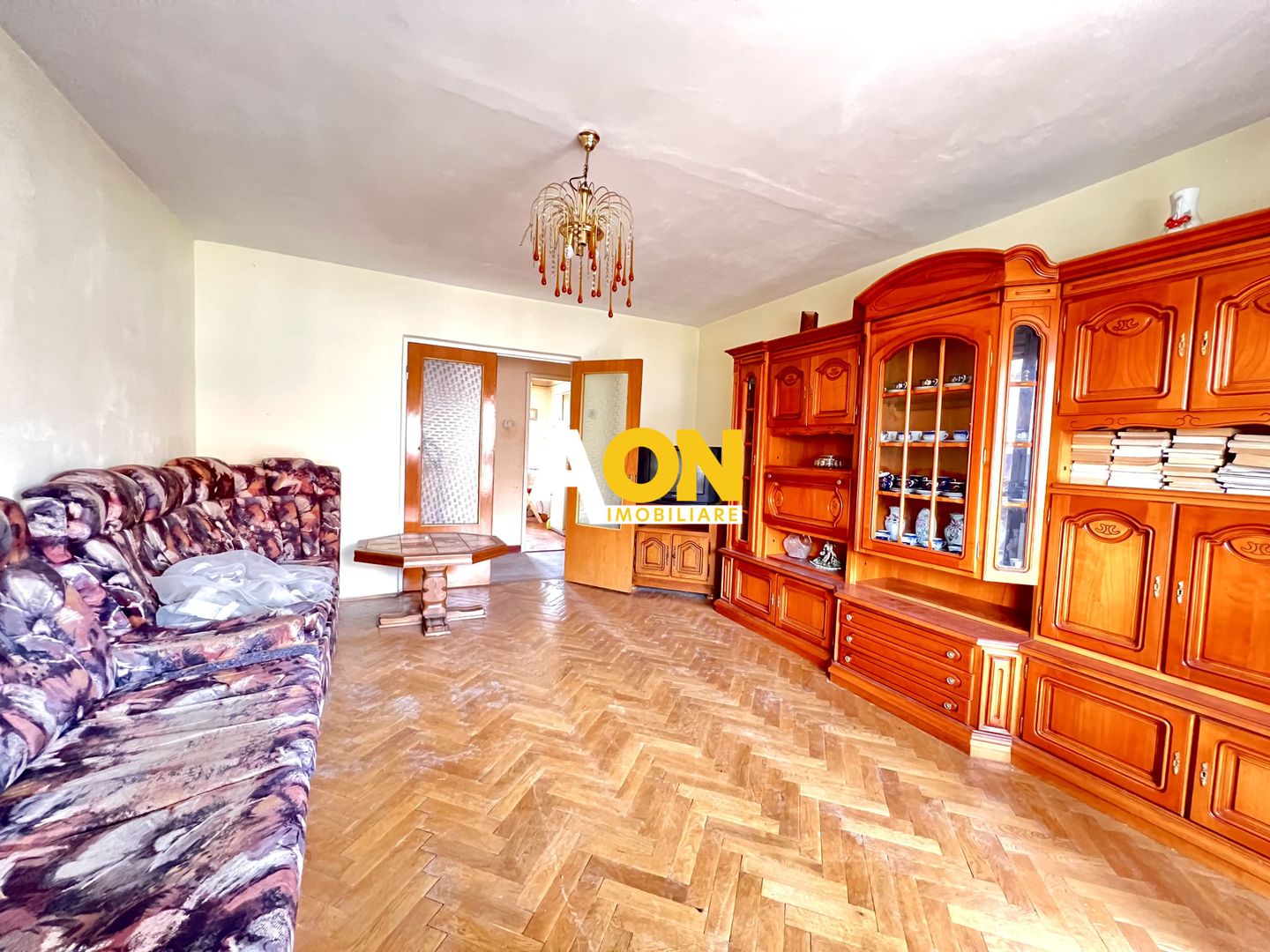 Apartament 3 Camere | DECOMANDAT | 71 mp | Zona Cetate - Poză 2