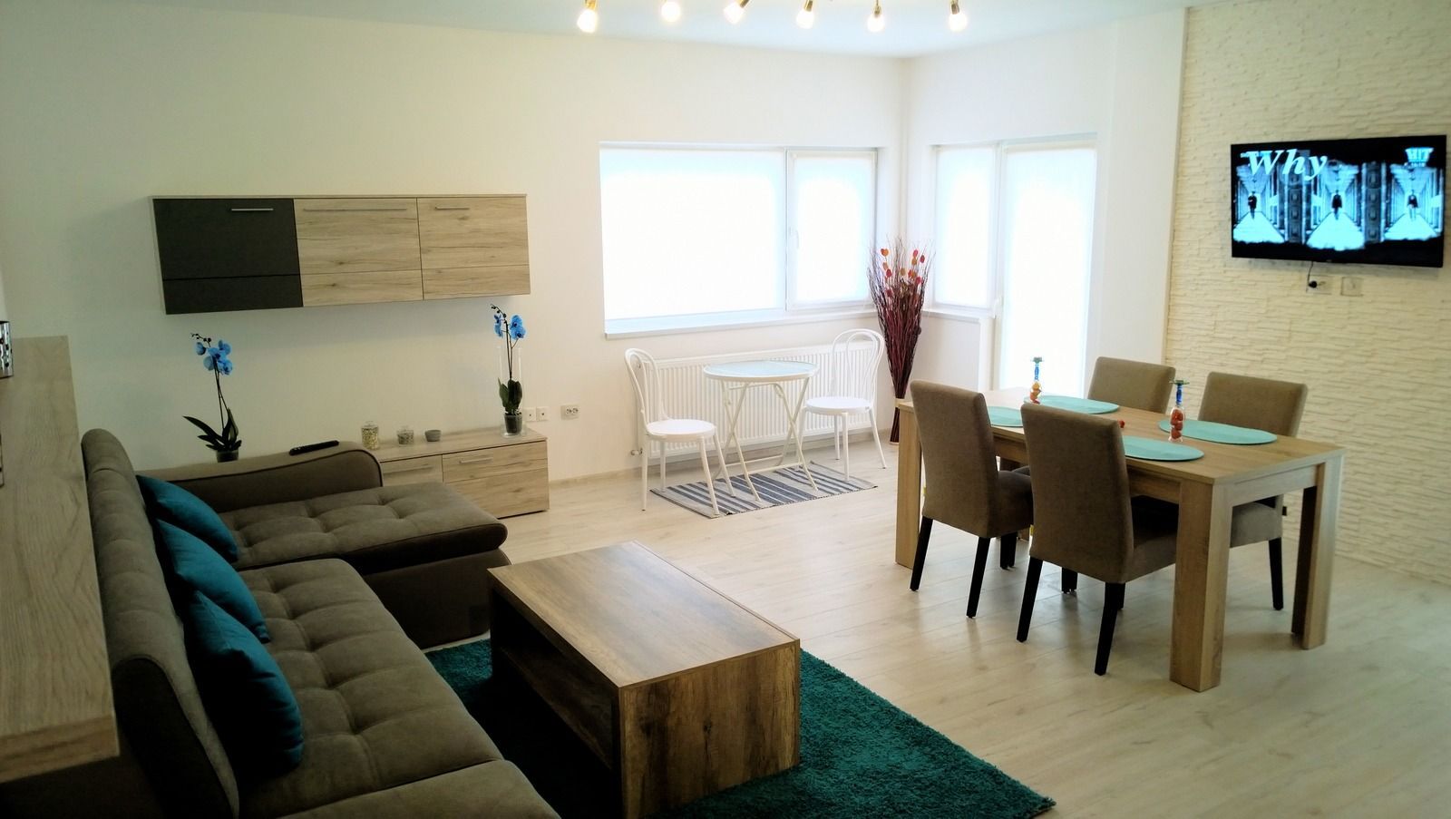 Apartament Utilat Mobilat cu Parcare Subterana  Zona Europa - Poză 1
