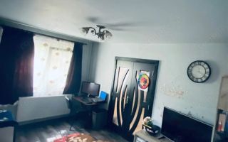 Vand apartament 2 camere ,etaj 2, zona Sagului, direct proprietar - Poză 1