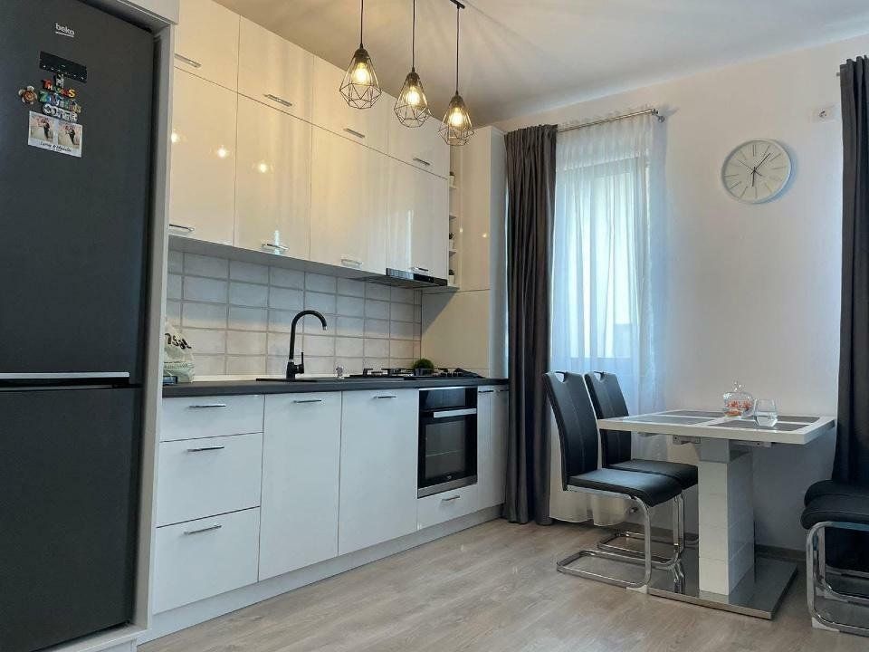 Giroc-Penny | 2 Camere | Etaj 1 | Mobilat si Utilat | Loc de parcare - Poză 3