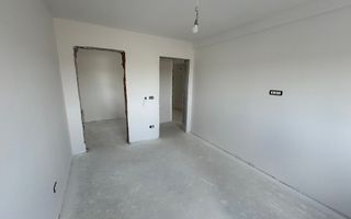 Aproape de benzinaria ESO. Finisaje la alegere - Poză 19