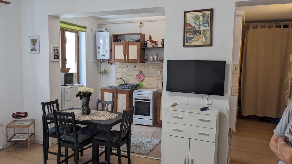 Garsoniera moderna 38 mp utili la parter  loc de parcare in Selimbar - Poză 4