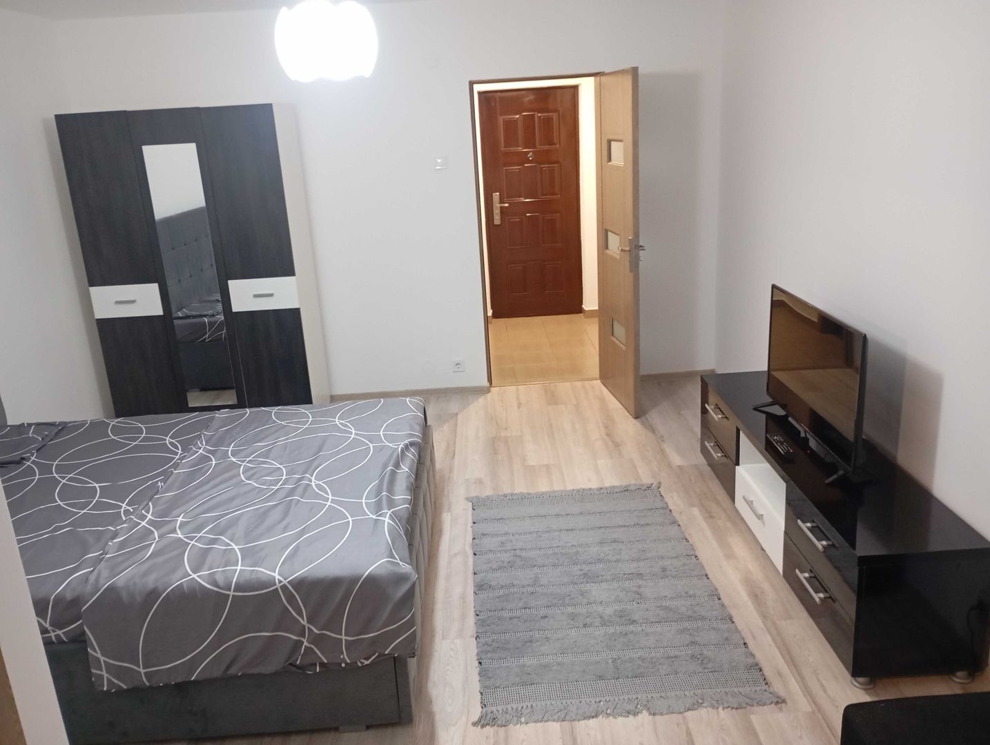 Garsoniera moderna Brazda - Poză 1