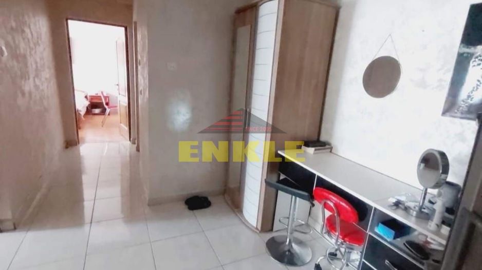 De vânzare – Apartament 2 camere | Zona Unirii | Etaj 1 | 65 mp - Poză 2