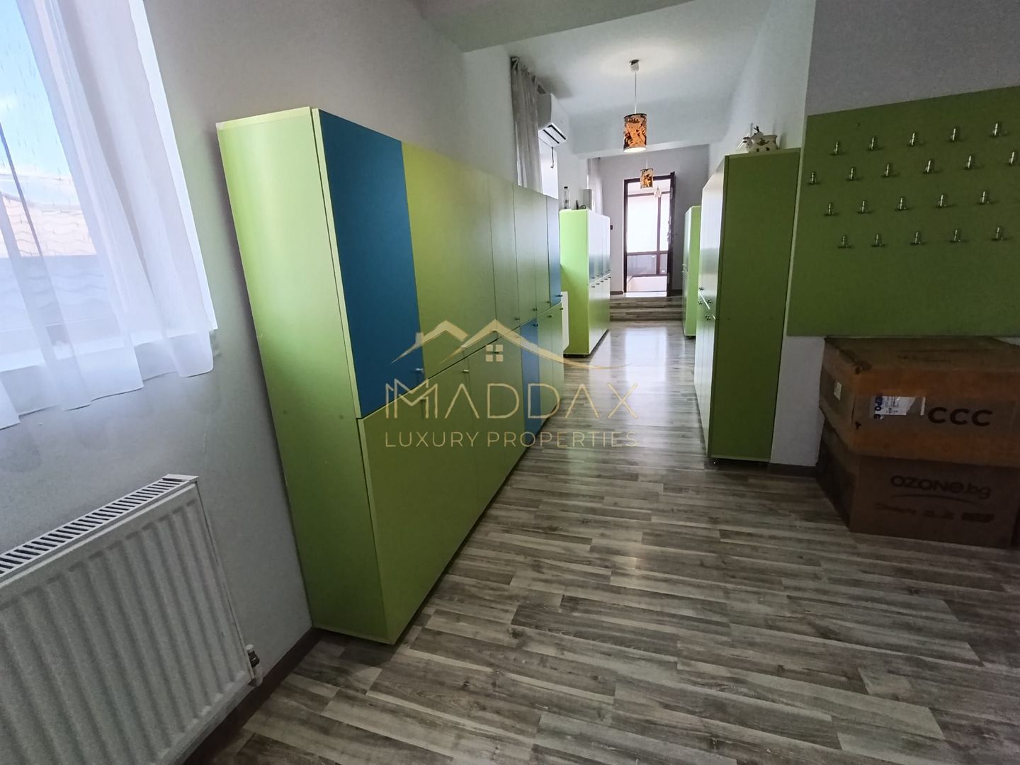 Vila cu 5 camere *276mp* // Zona Rahova - Poză 9