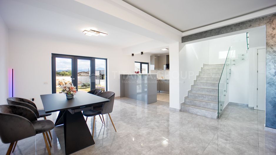 Prestigiu si eleganta! Proprietate de LUX, cu garaj si piscina -Harman - Poză 3