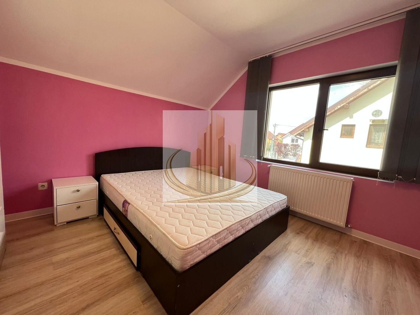 Casă individuală 3 camere, 100 mp – Dumbrăvița, aproape de lac - Poză 3