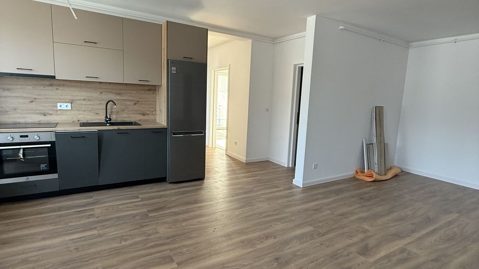 Apartament 3 camere de vânzare – Șelimbăr, zona Mihai Viteazu - Poză 3