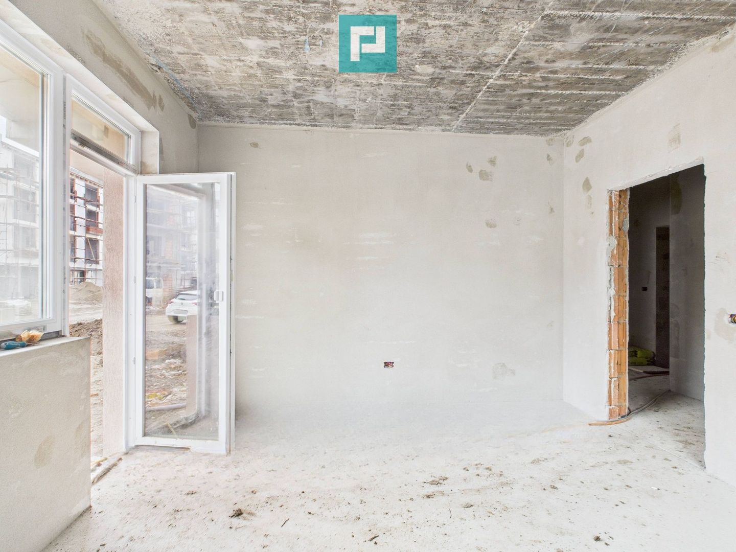 Apartament 3 camere cu curte proprie în Giroc - Poză 2