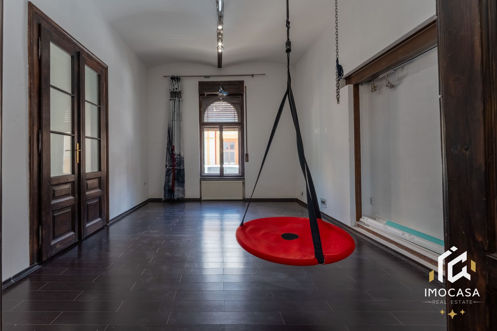 De vanzare Cladire bloc Istoric Central Arad D+P+E+M curte proprie - Poză 4