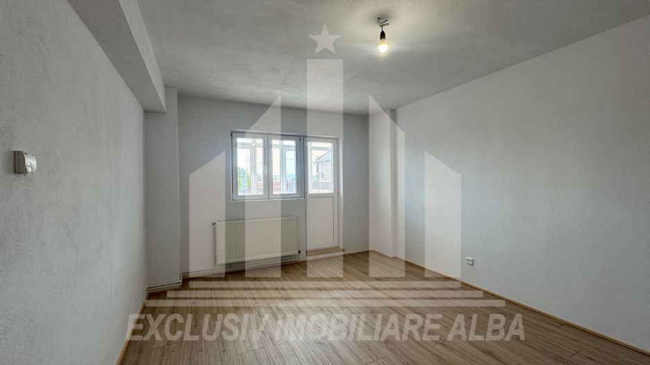 Apartament cu 2 camere decomandate complet renovat, Industriala - Poză 2
