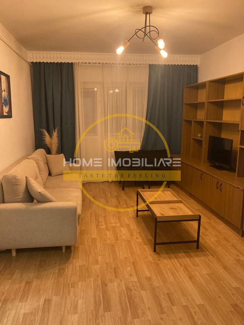 Centru Civic/ Apartament 3 camere/ Decomandat/Fara Risc Seismic - Poză 1