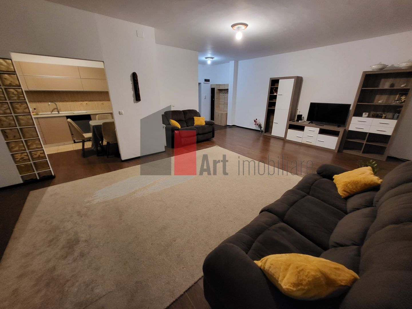 Apartament cu 3 camere de vanzare in zona Straulesti - Poză 12