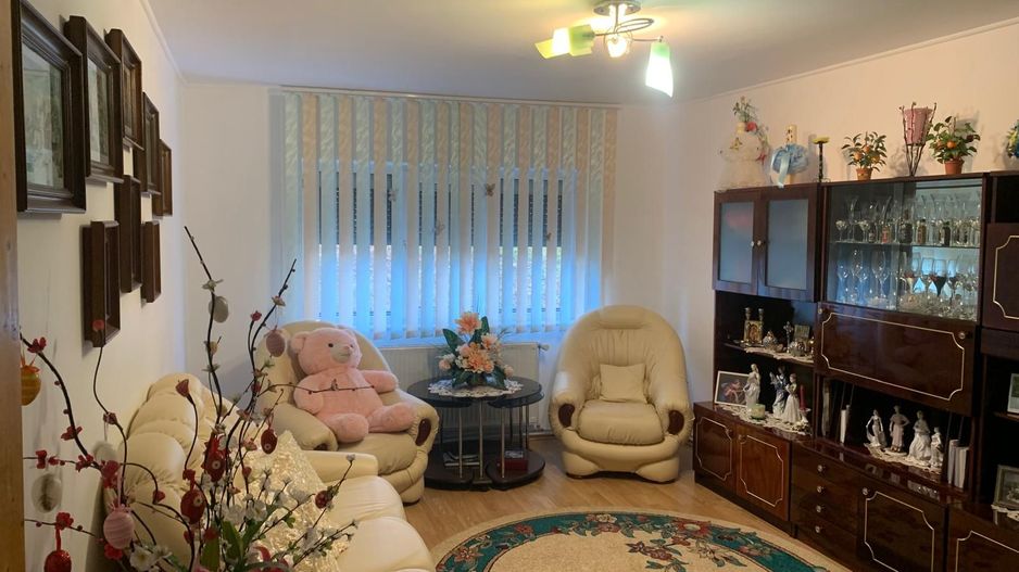 APARTAMENT DE VANZARE 3 CAMERE SIRET - Poză 17