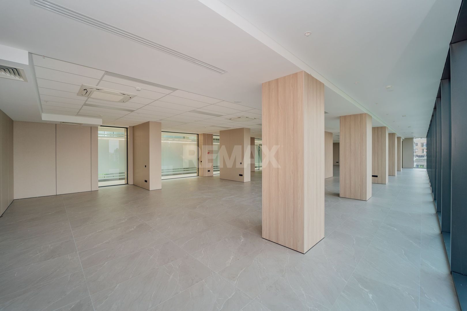 SPRE CHIRIE SPAȚIU COMERCIAL PENTRU BIROU | OFICIU 120 m2 - Poză 4