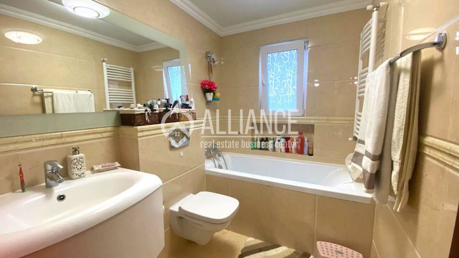 Valu lui Traian(COD 07) - Casă P+M  5 camere zona Penny - Poză 10