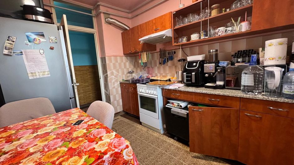 Apartament cu 3 camere decomandat, Sângeorgiu de Mureș - Poză 6