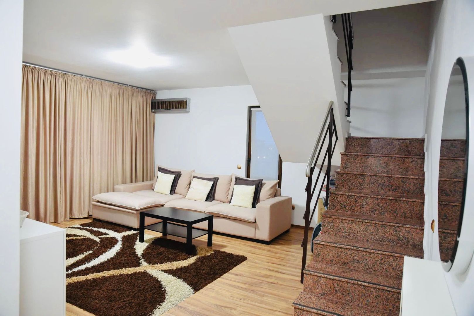 Apartament 3 camere Penthouse de inchiriat in Bragadiru - Poză 3