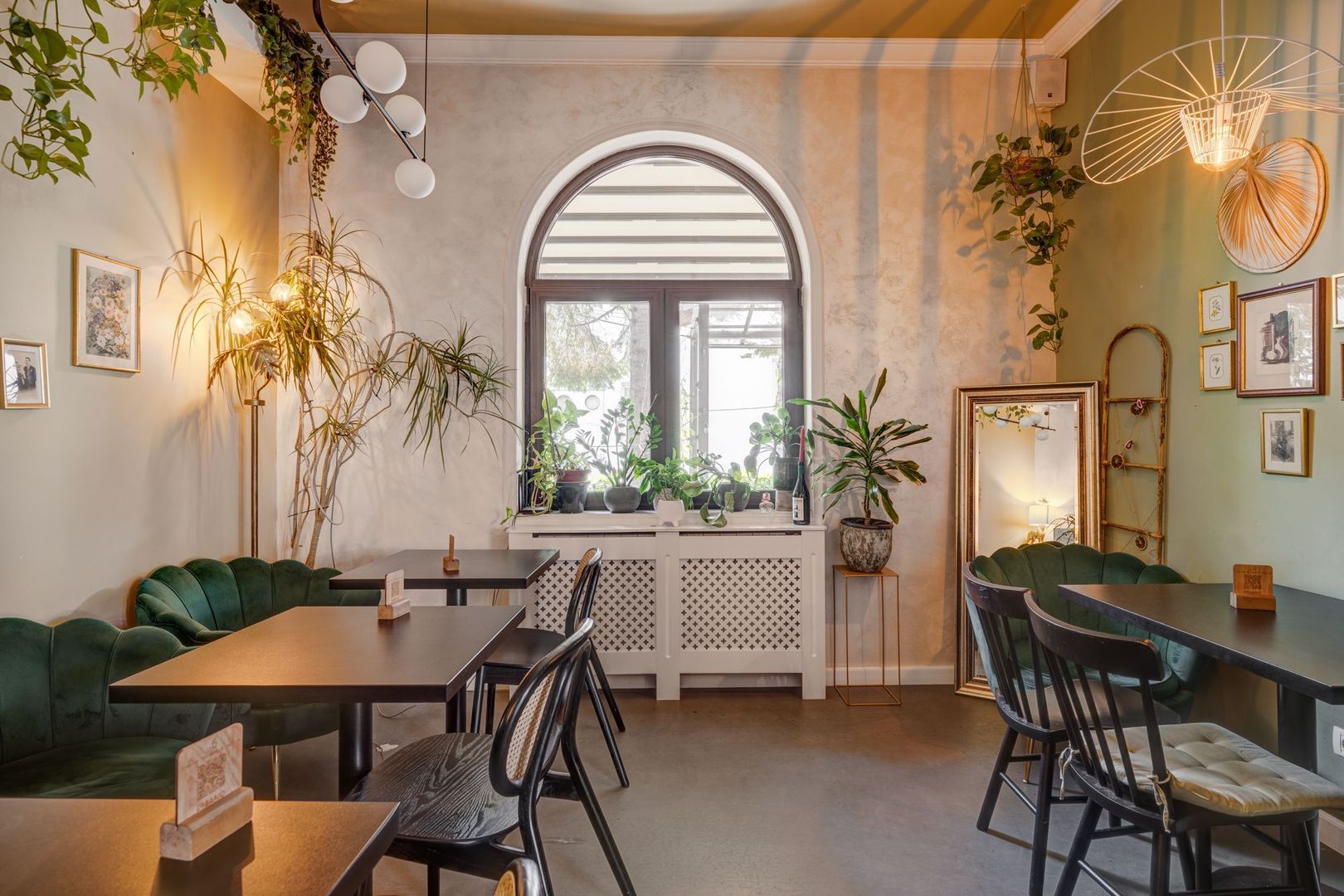 Vindem Afacerea ! Mini Hotel + Cafenea/ Restaurant ! Parcul Carol ! - Poză 23