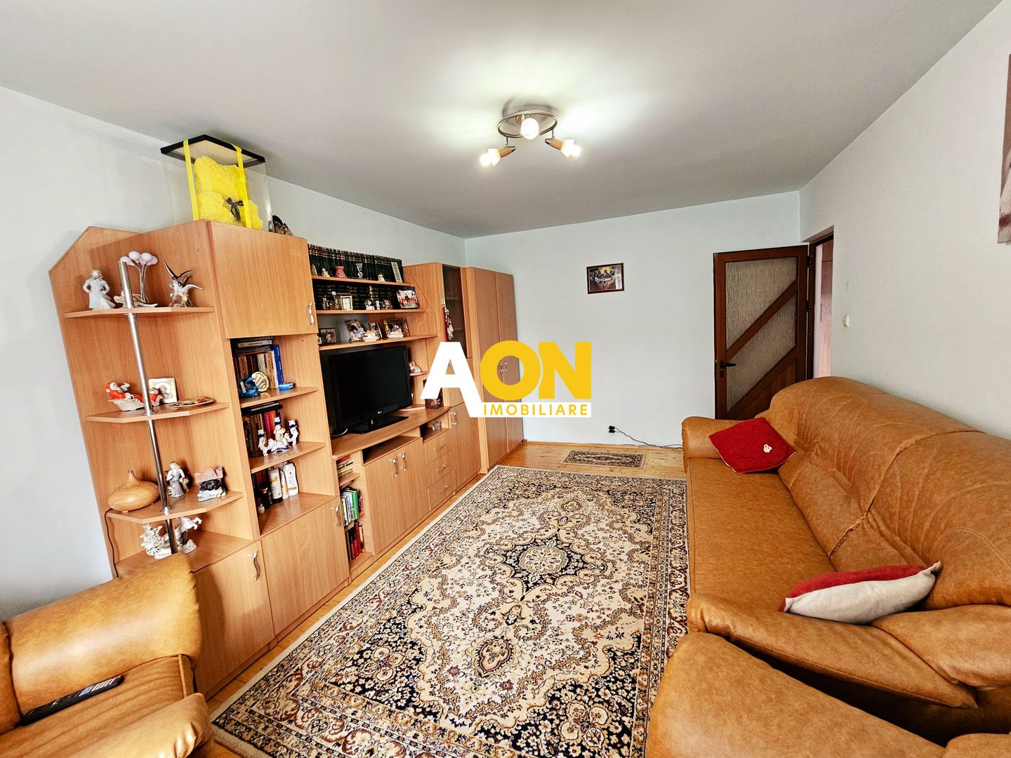 Apartament 2 camere, decomandat, etaj 3, zona Ampoi 3 - Poză 3