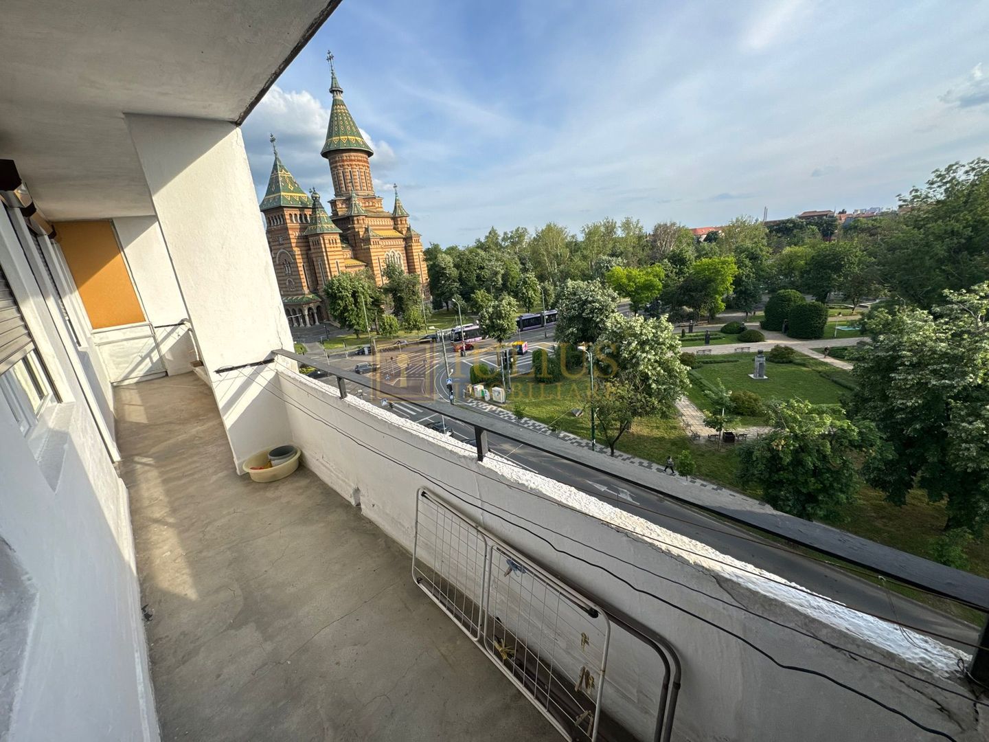 2 camere| cladire istorica| vis a vis de Catedrala| camere spatioase| - Poză 1