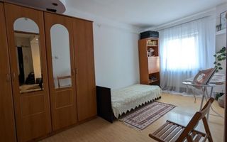Apartament generos 4 camere, confort sporit, etaj 4/4, izolat termic - Poză 3