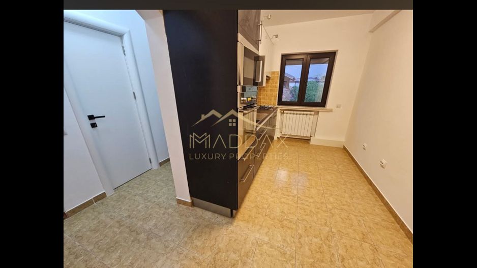 Inchiriere apartament 3-4 camere/Domenii/Parcare/Curte - Poză 4