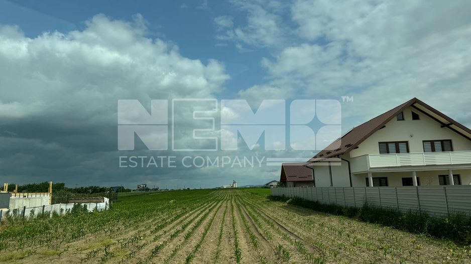 Vând Teren Intravilan 18.500Mp|  Dumbrăveni/SuceavaI 6000 EuroAr - Poză 2