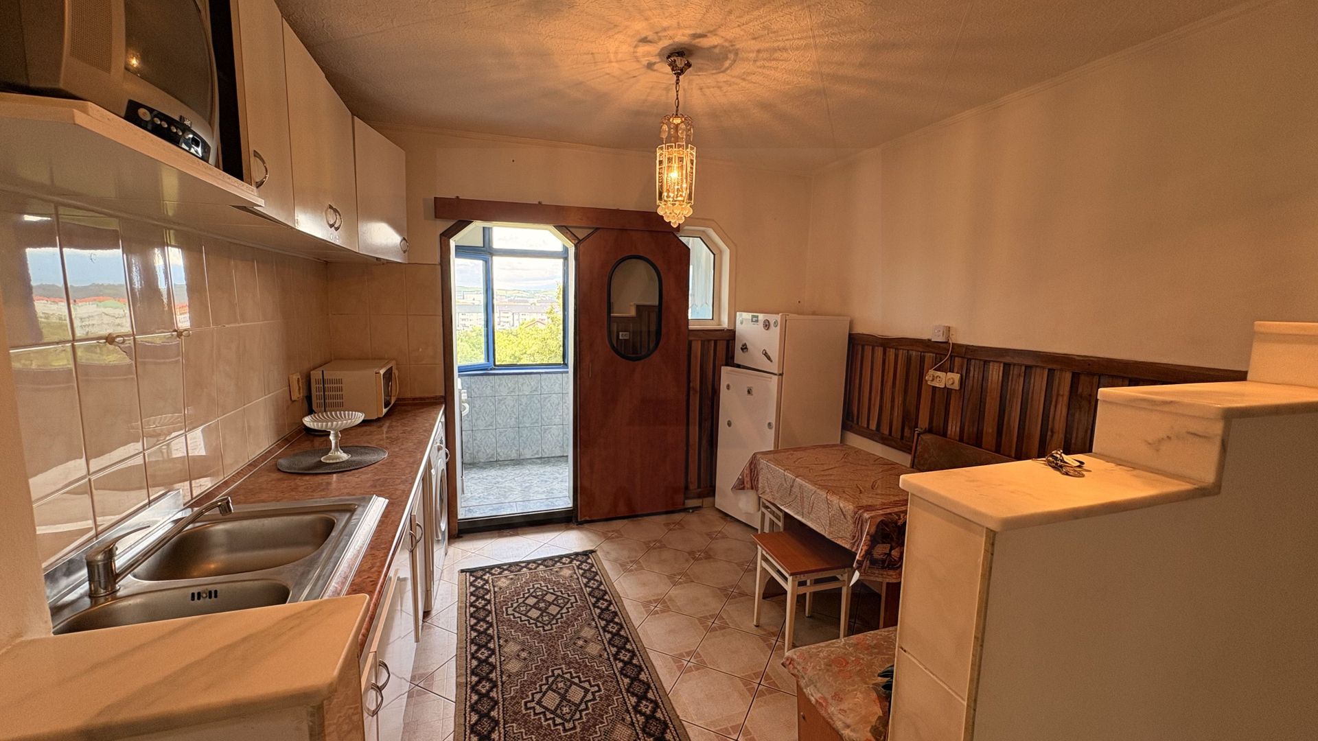 Apartament 2 camere decomandat cu balcon și pivniță în Vasile Aaron - Poză 3