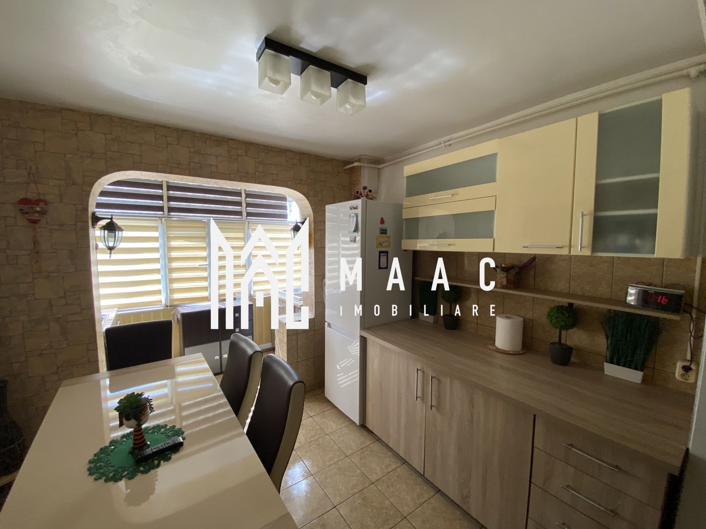 Apartament Modern 3 camere I Decomandat I Balcon I Vasile Aaron - Poză 3