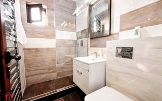 Vanzare apartament elegant cu 2 camere( Papadie) , etaj 4,105.000 EURO - Poză 5