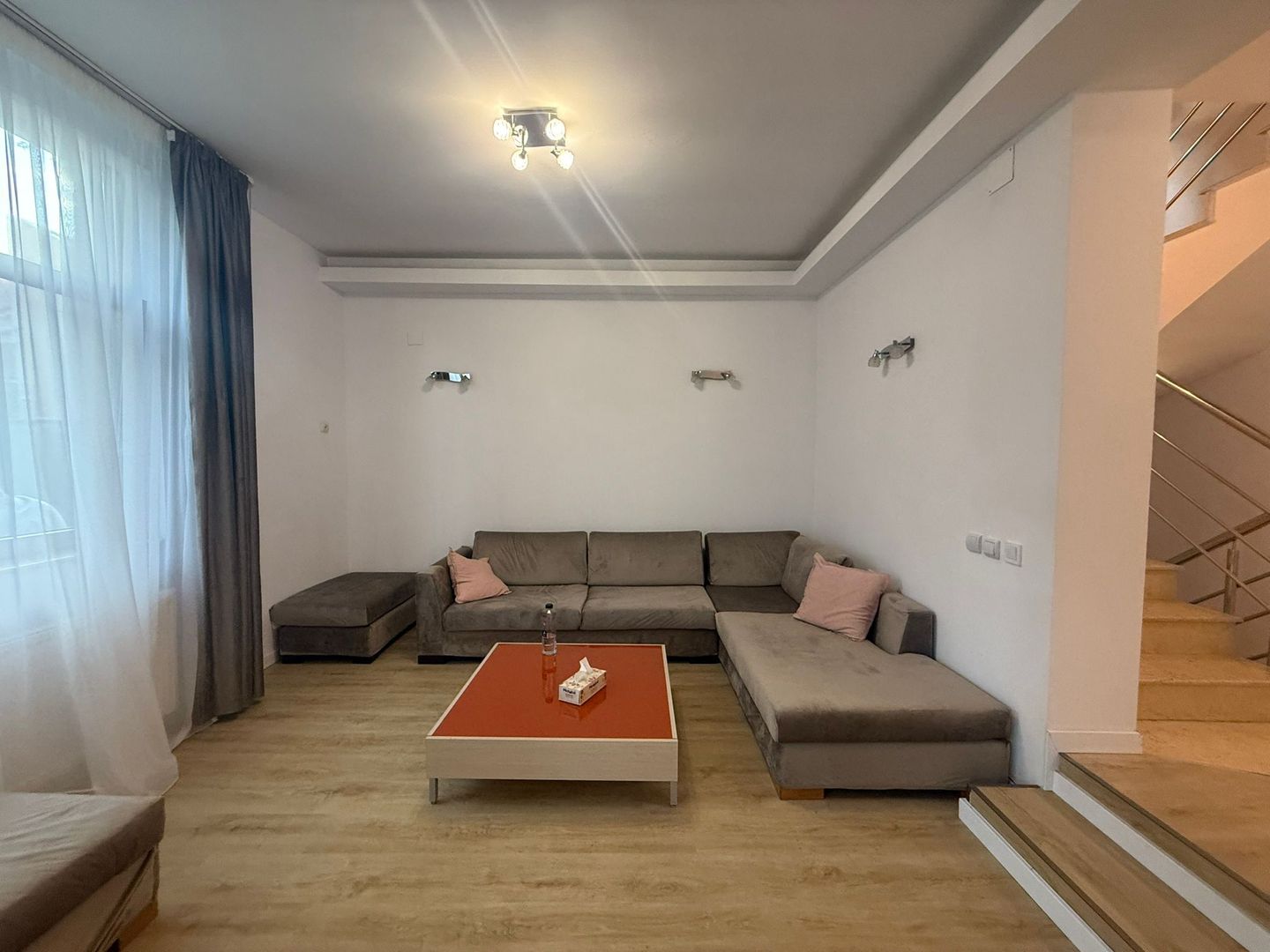 Vila D+P+ E1+M || CURTE PROPRIE SI GARAJ || EXPOZITIEI - Poză 5