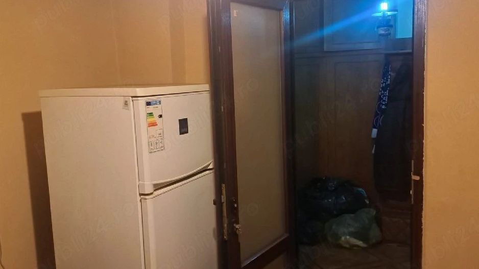 🔑 Vanzare apartament 3 camere, 80 mp, Etaj 1 – Piața Titan (Sălăjan) - Poză 1
