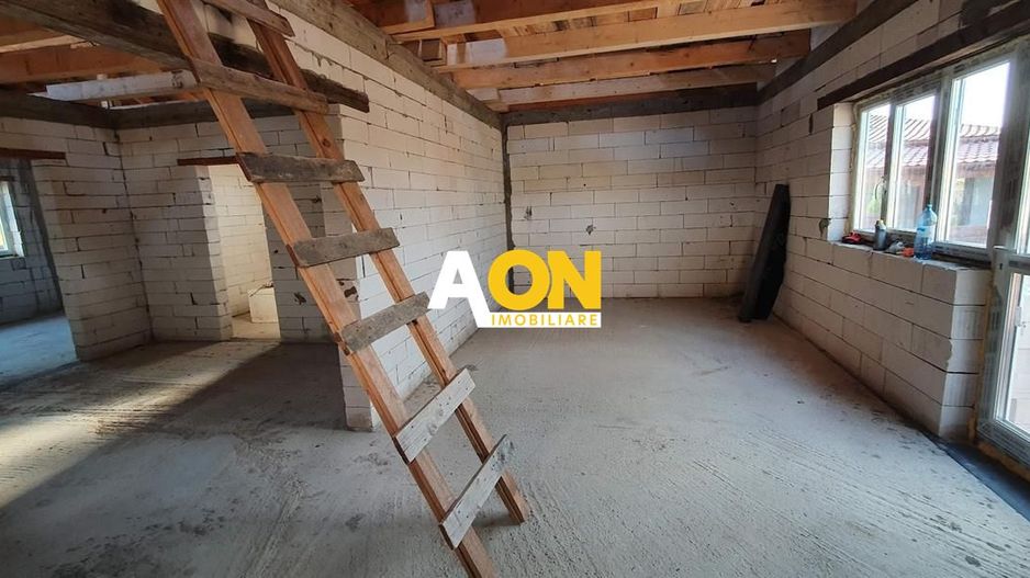 Casa la rosu 4 camere 430 mp teren Oarda de Jos - Poză 6