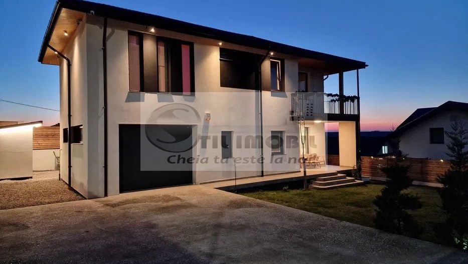 Casă Premium 5 camere Miroslava 298.000 euro - Poză 1