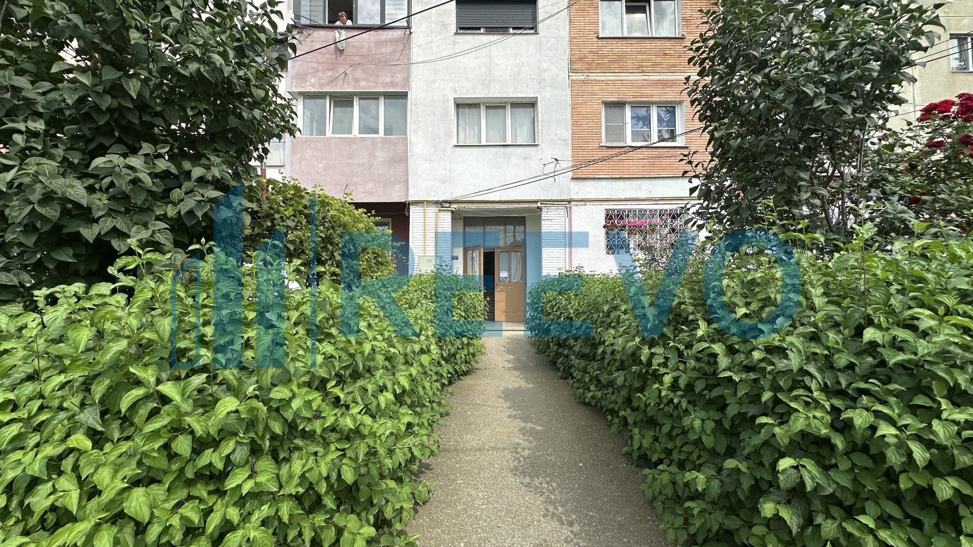 Apartament 2 camere, etaj 3, centru, Buhuși - Poză 12