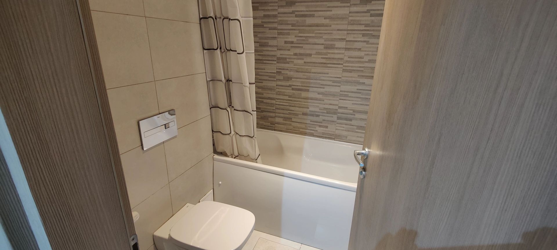 2 camere complet mobilat | Centrală proprie | Vedere către Lacul Morii - Poză 11