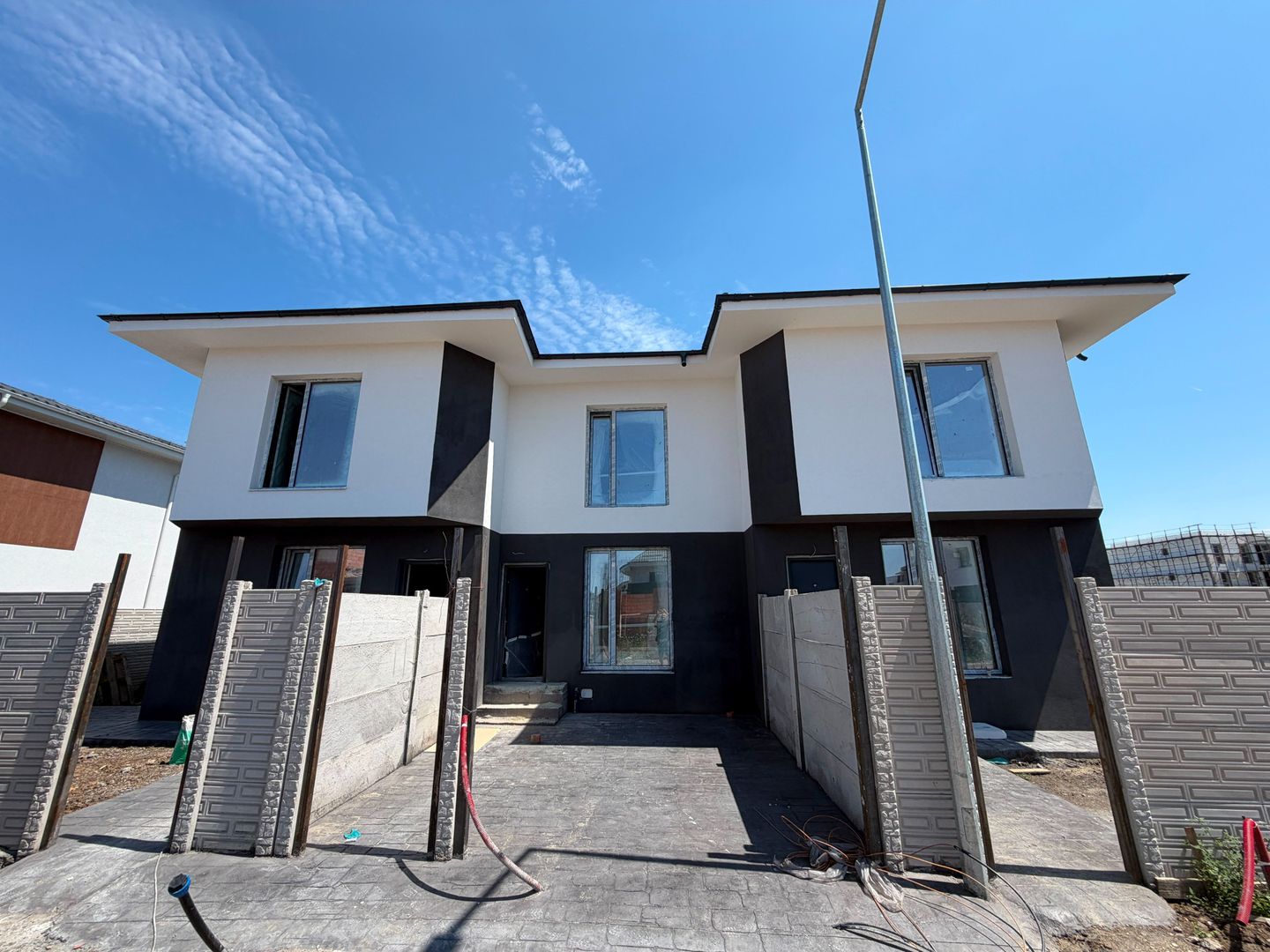 CASA TRIPLEX - RATE DEZVOLTATOR, TOATE UTILITATILE, COMISION  0% - Poză 2