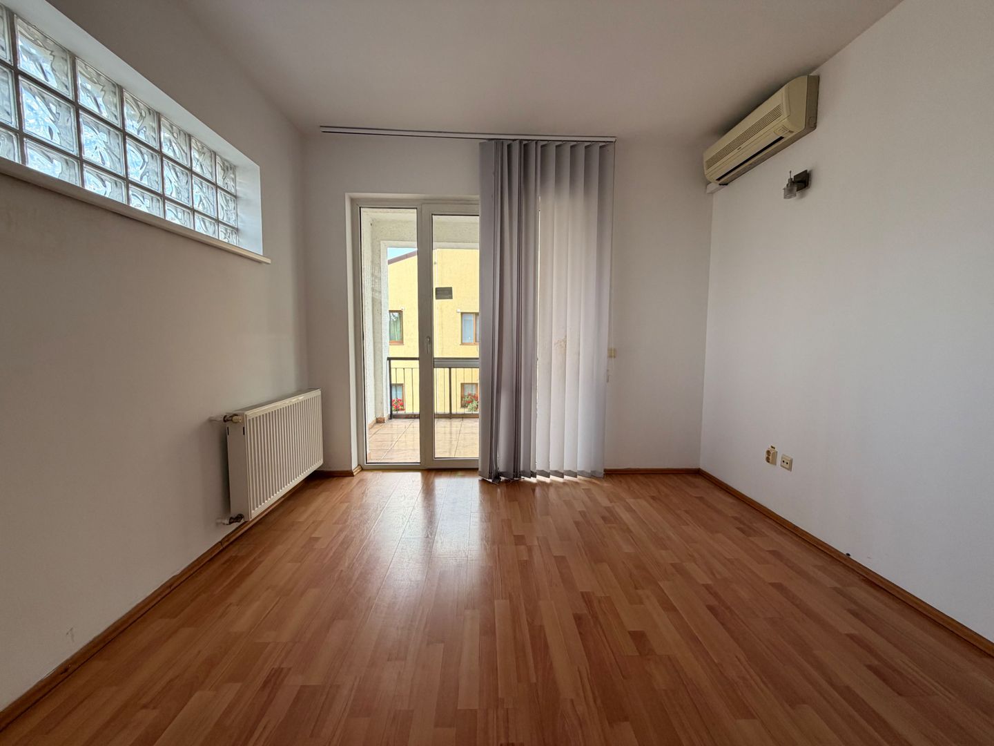 CASA + GARAJ | CURTE LIBERA - Poză 12