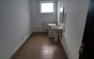 Hala 280 mp + apartament cu 4 camere la etaj /150 mp/ Zona Industriala - Poză 6