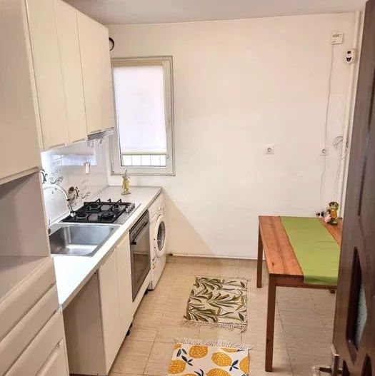 Apartament 2 camere, 10 min metrou Râul Doamnei, Drumul Taberei - Poză 3
