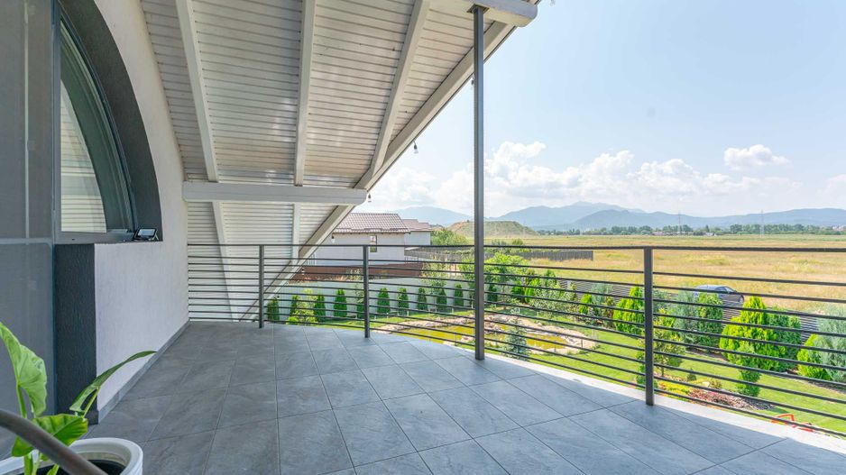 Casă individuală nouă, modernă, în Sânpetru, zona Triaj (Brasov) - Poză 18