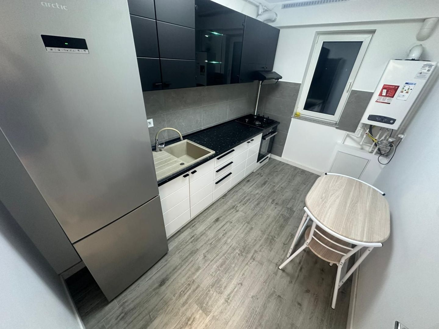 AP. 2 CAMERE BD. NORDULUI, LOC PARCARE, BLOC NOU, CENTRALA, MODERN - Poză 9