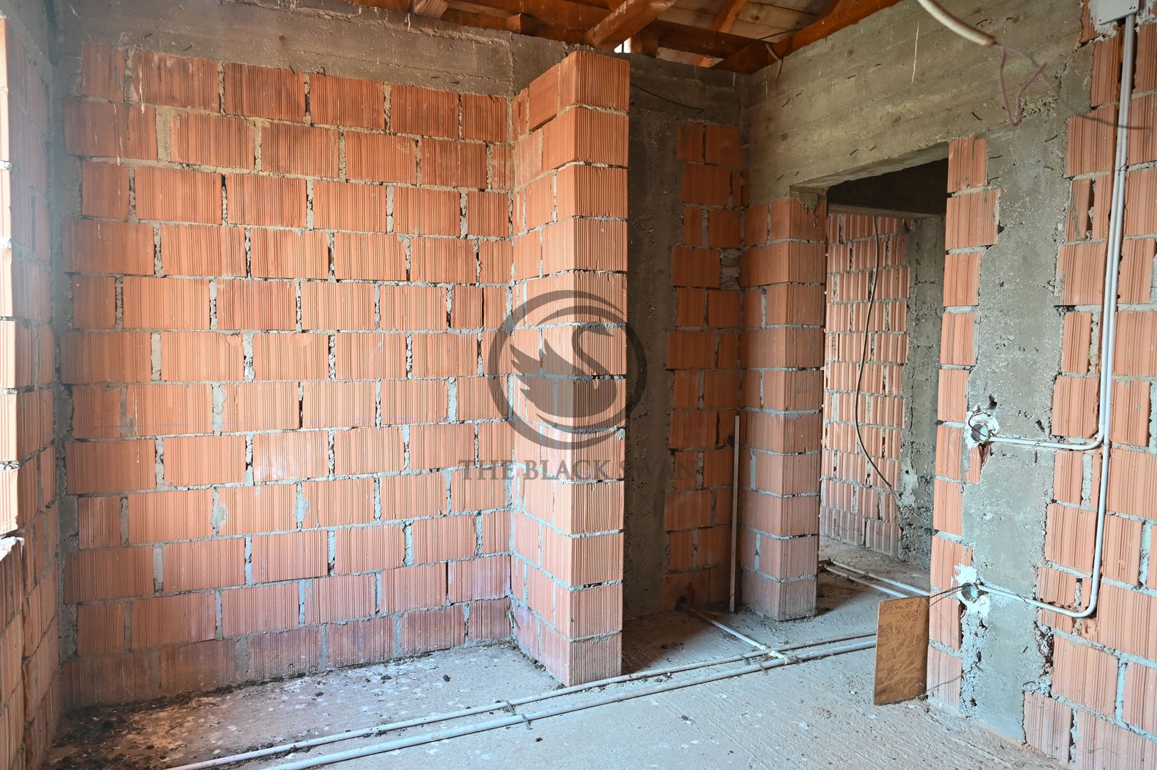 Casa la rosu de vanzare | Iordacheanu - Valea Cucului | Comision 0% - Poză 13
