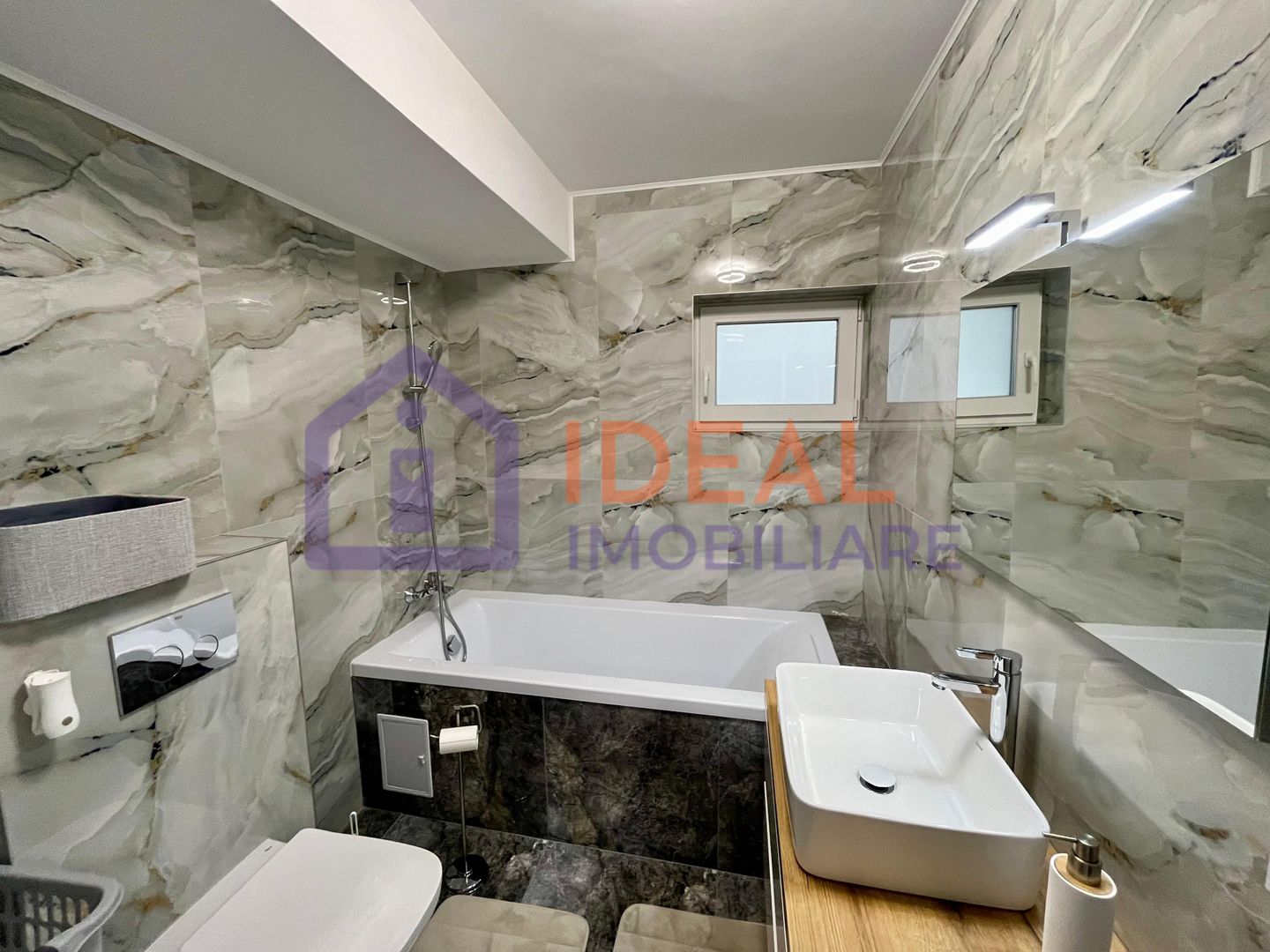 Casa moderna cu 4 camere de închiriat - Șelimbăr - Poză 23